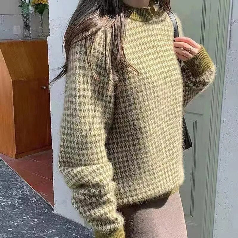 2023 Autumn Winter Inside Ooutside Wearable Round Neck Plaid Sweater Outwear Women