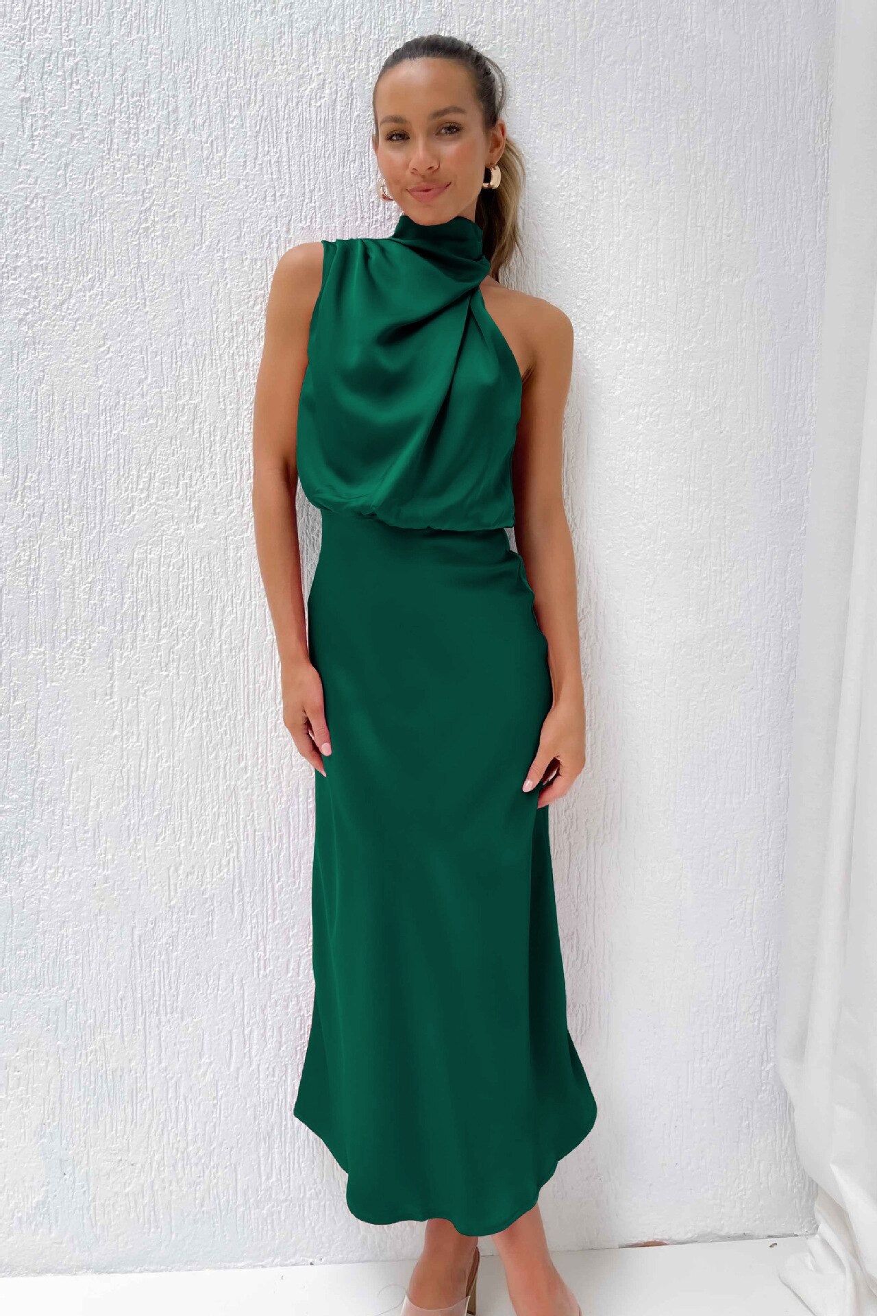 2023 New Satin Halter Elegant Tee Length Evening Bridesmaid Dress