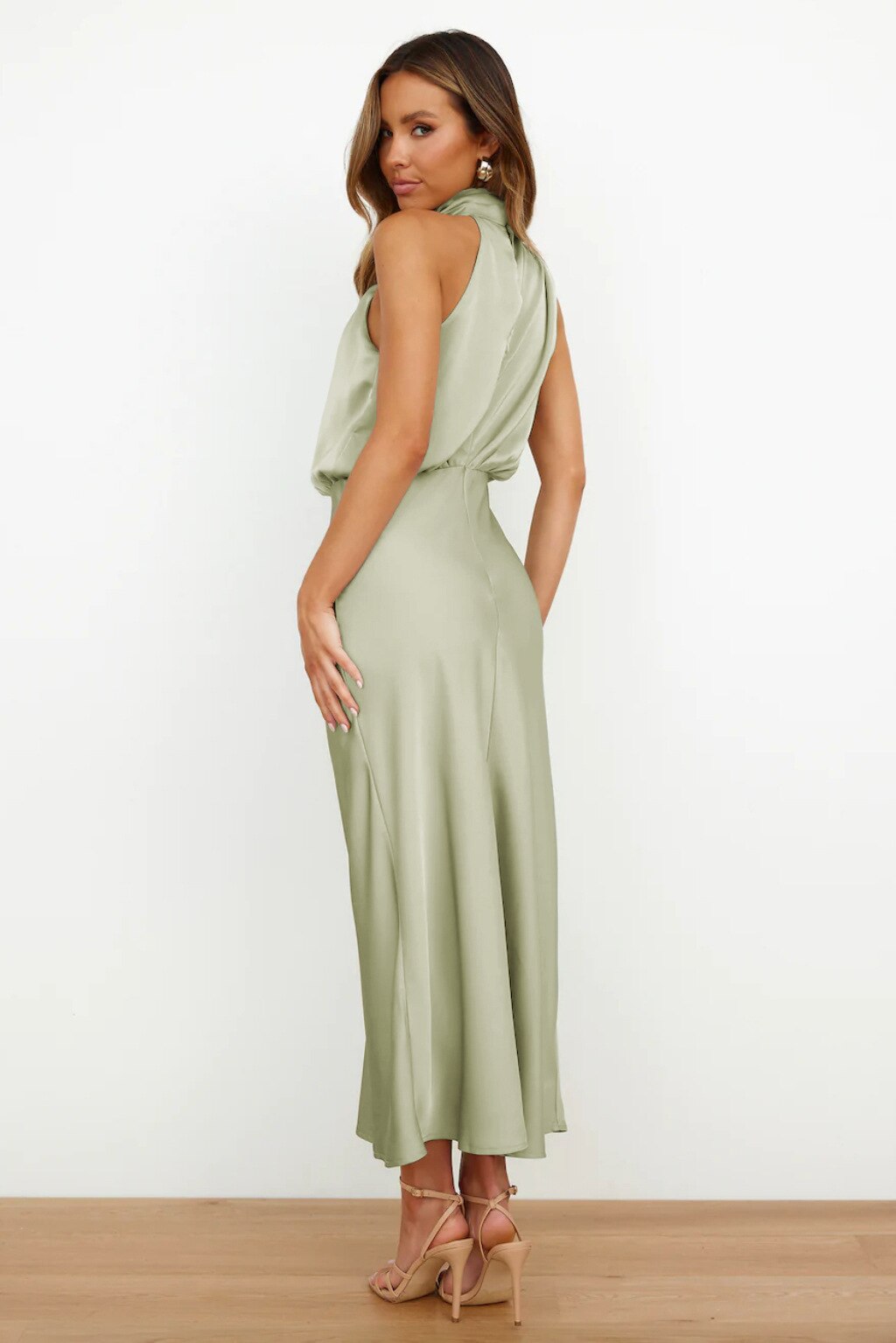 2023 New Satin Halter Elegant Tee Length Evening Bridesmaid Dress