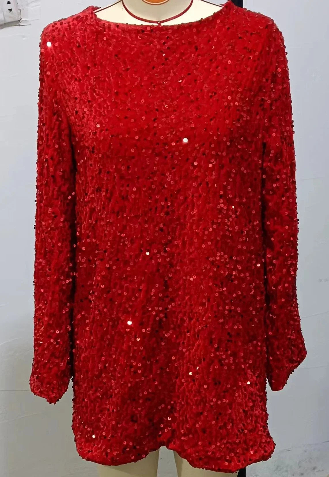 Autumn and Winter Round Neck Long Sleeves Sequined Short Dress