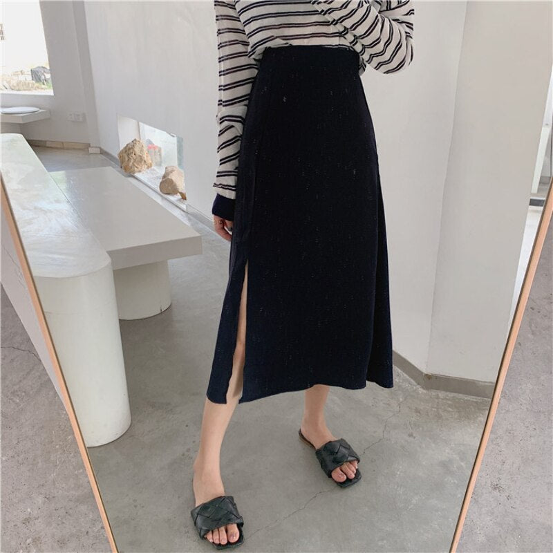 Chic Simple Solid Color Side Split A-line Long Skirt