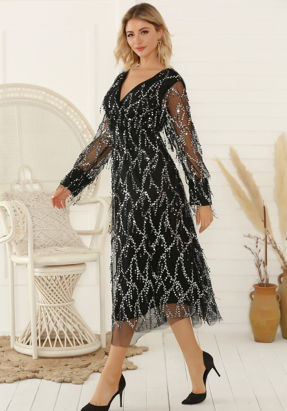 Gorgeous Sequins Tassels Long Sleeves Long Formal Bridesmaid Dress