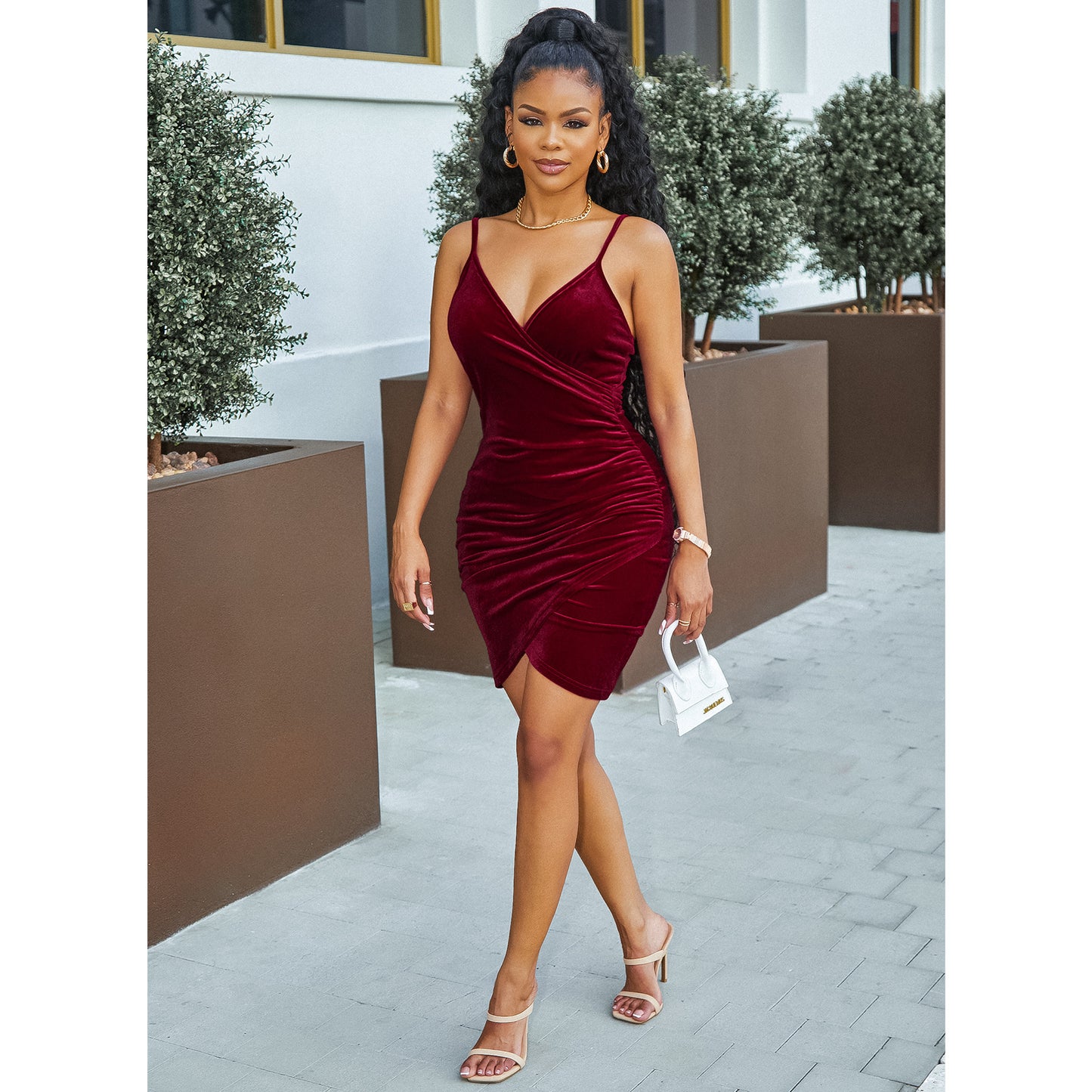 Sexy V-neck Wrapped Spaghetti Straps Velvet Short Dress