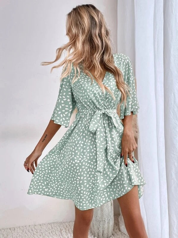 2023 Casual V-neck Short-sleeved Short Dress