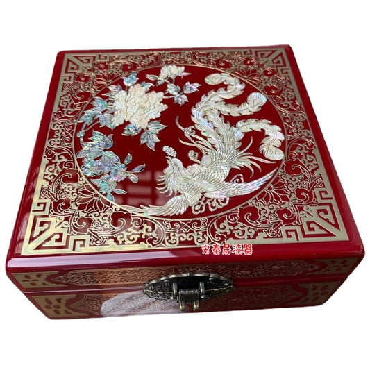 Chinese Vintage Wooden Mother of Pearl Lacquerware Jewelry Storage Box